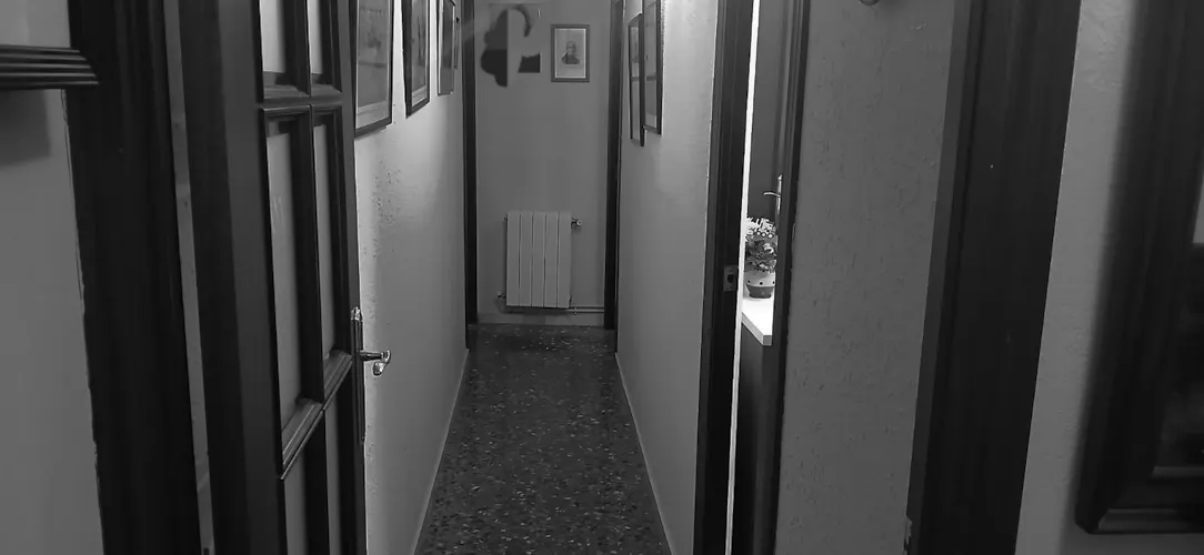 Foto de pasillo en un piso en alquiler